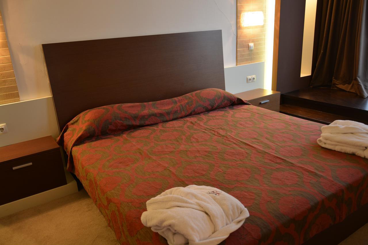 Hotel Presidivm Palace Lovecs Kültér fotó