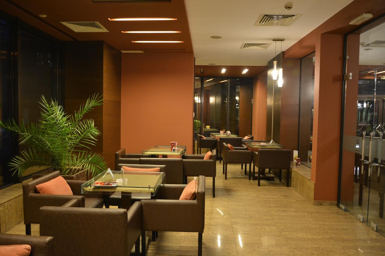 Hotel Presidivm Palace Lovecs Kültér fotó